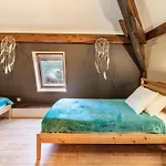 Group House In Belgium With Large Garden Vakantiehuis *