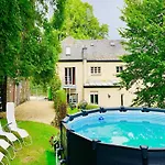 Vakantiehuis Group House In Belgium With Large Garden Gouvy
