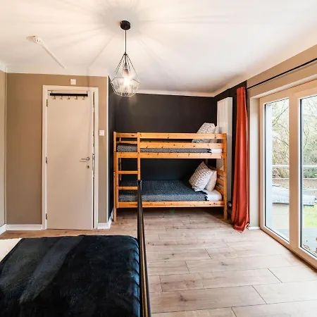 Beautiful Group House With Large Garden&2 Terraces Hébergement de vacances Gouvy