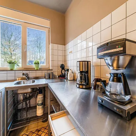 Beautiful Group House With Large Garden&2 Terraces